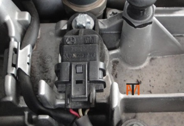 Camshaft sensor Three wire